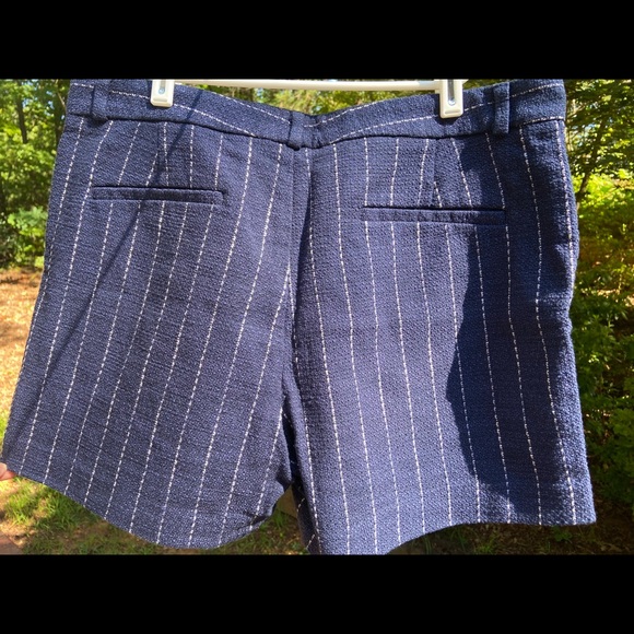 Banana Republic Navy and White Textured Shorts - Picture 3 of 7